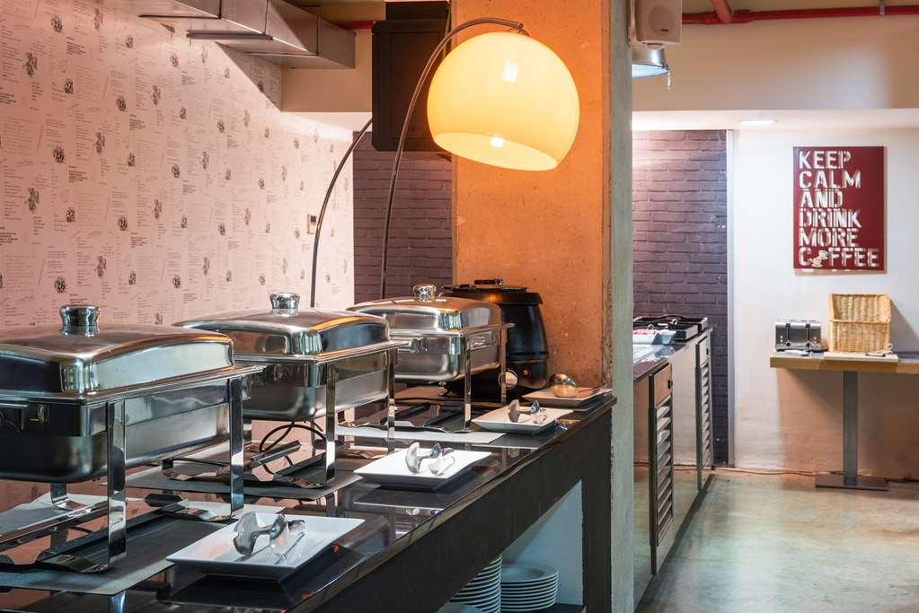 Madrid Airport Suites, Affiliated By Melia Restaurant foto