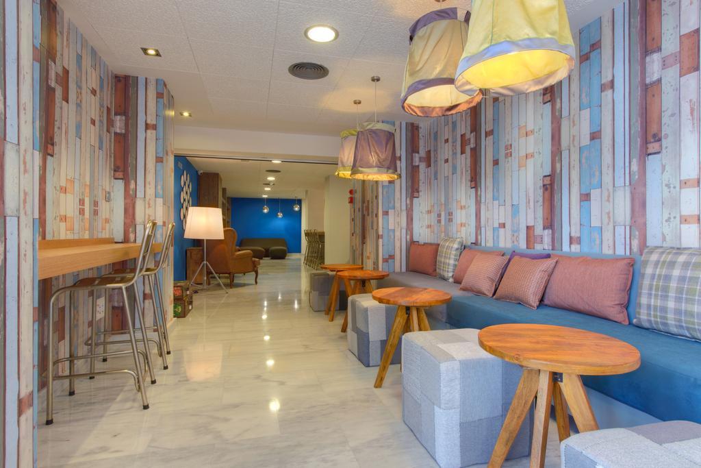 Madrid Airport Suites, Affiliated By Melia Buitenkant foto