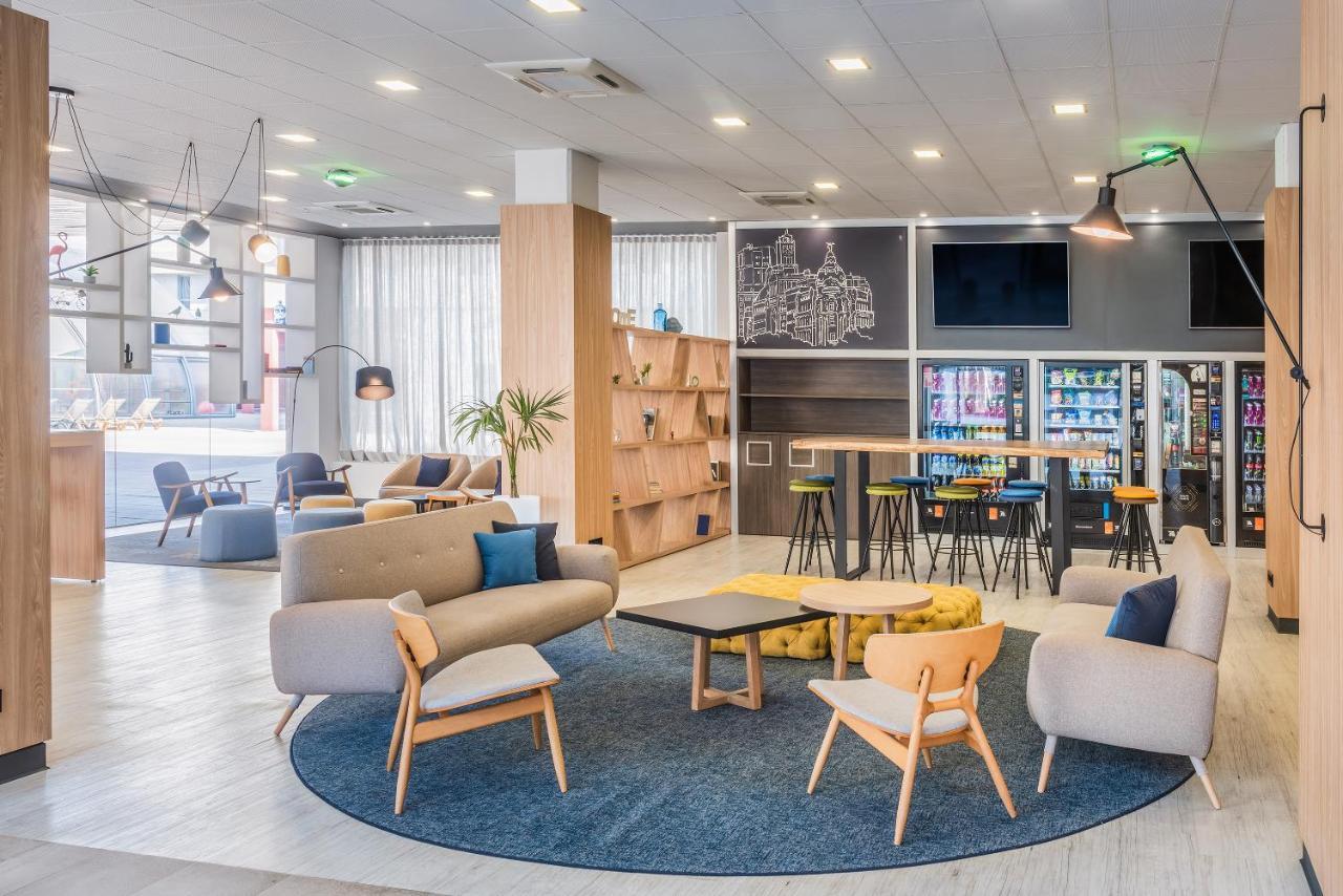 Madrid Airport Suites, Affiliated By Melia Buitenkant foto