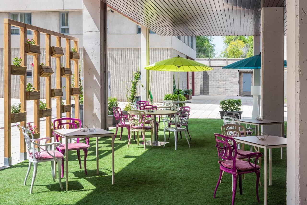 Madrid Airport Suites, Affiliated By Melia Buitenkant foto